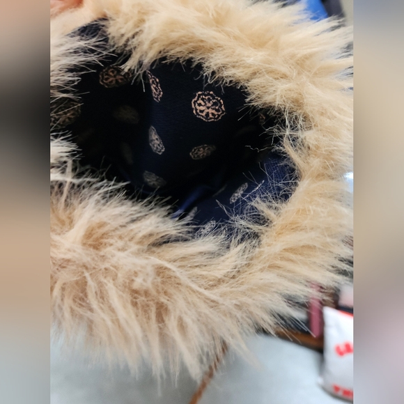 Madchen Navy and Beige Women's Coat with Faux Fur Trim - Picture 5 of 6